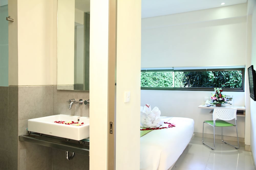 J Hotel Kuta 25/47
