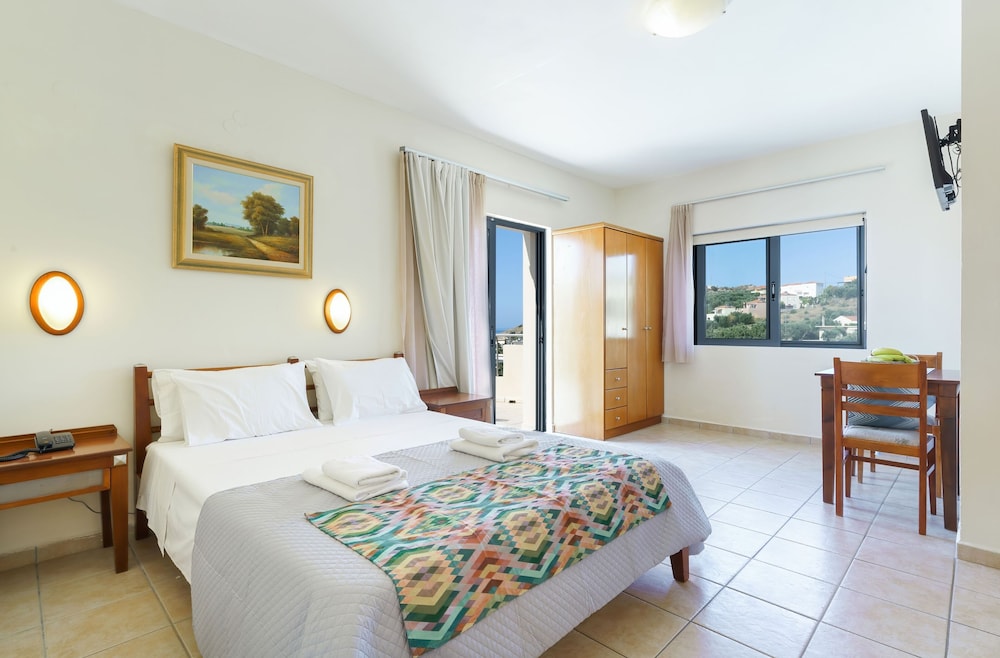 Sun Rise Suites Hotel 4/33