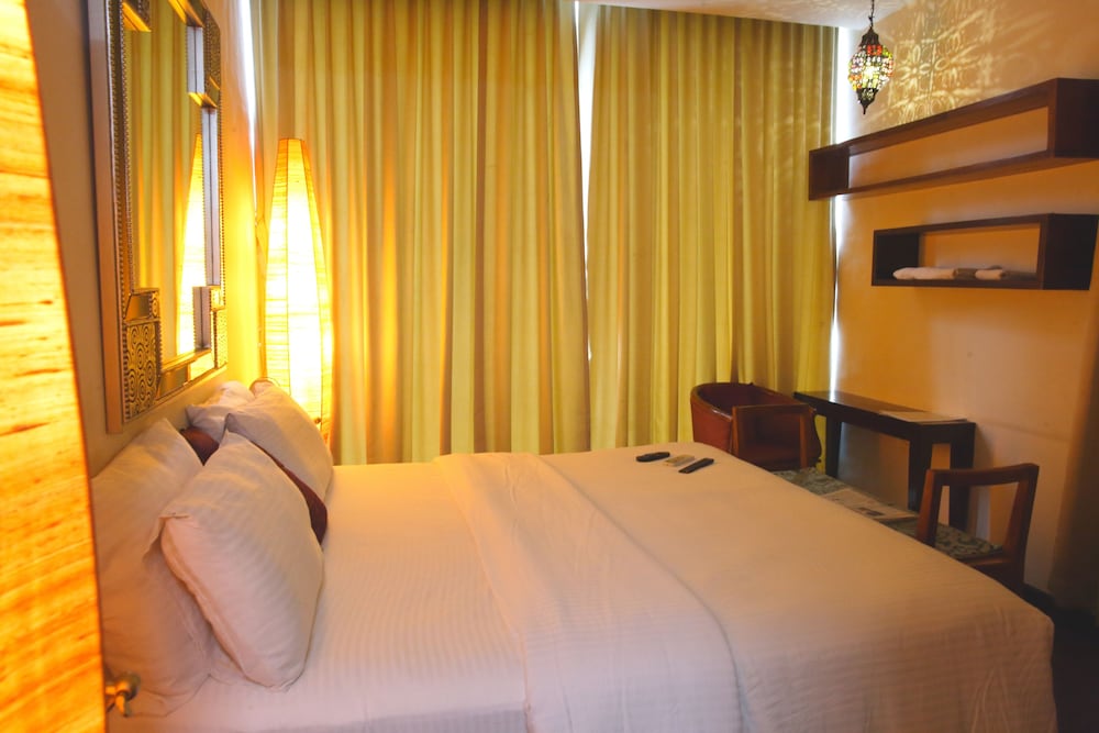 STANDARD, DOUBLE BED