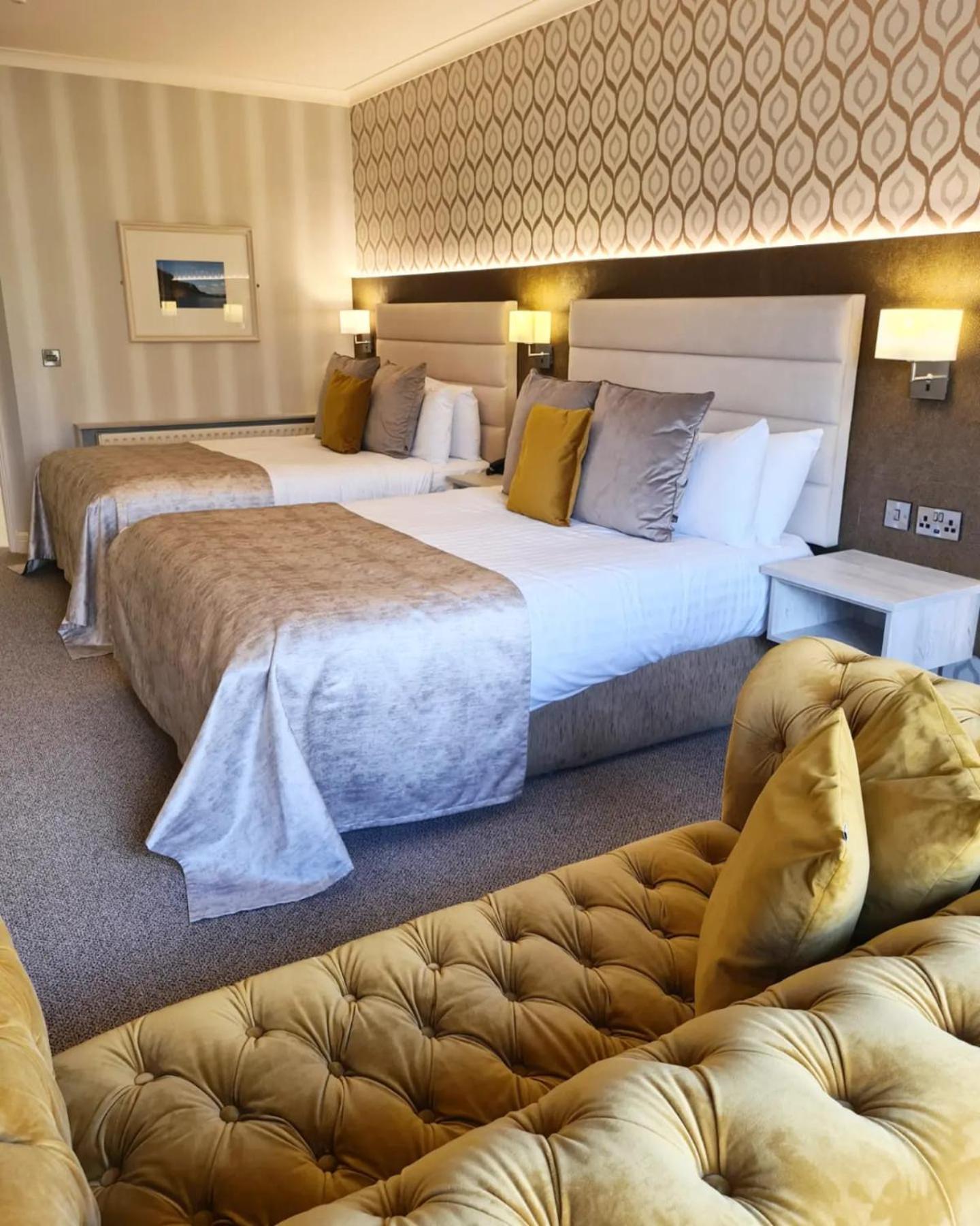 غرفة كبيرة بسرير مزدوج أو سريرين منفصلين، MILL PARK HOTEL 5/10