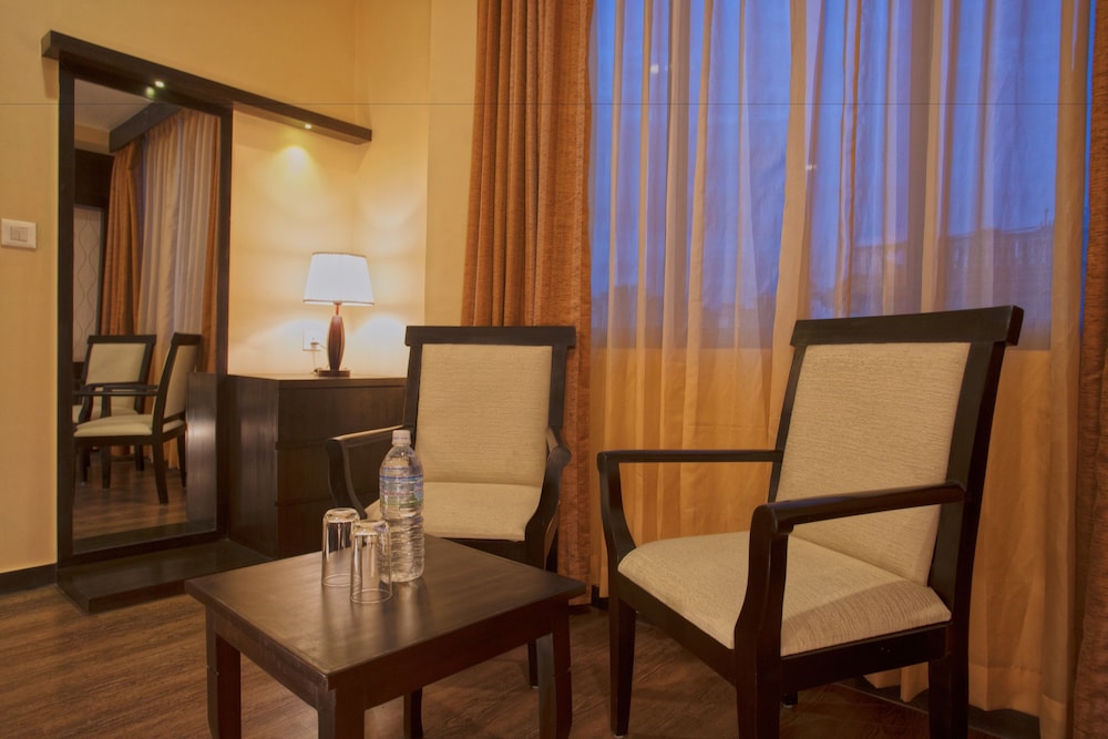 United Business Hotel 22/27