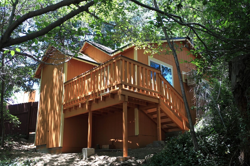 Sleepy Hollow Cabins and Hotel 1/50