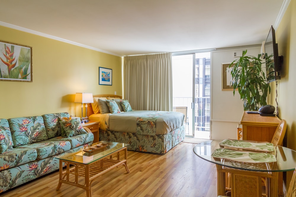 Tropical Studios At Marine Surf Waikiki 34/50