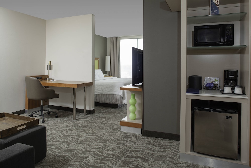 SpringHill Suites Cincinnati North/Forest Park 27/44