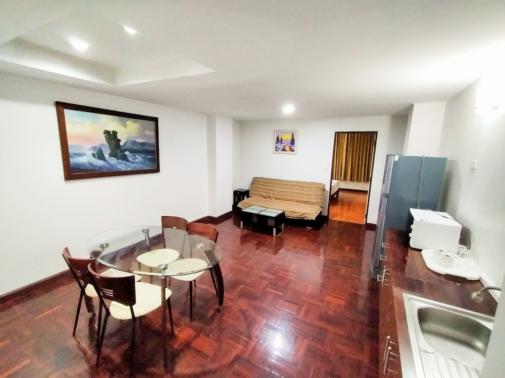 Le Vanvarothai Saladaeng Residence 36/50