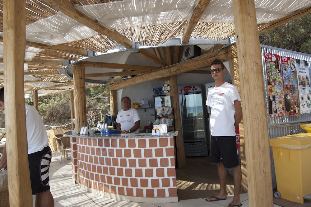 Abamar Hotel 8/39