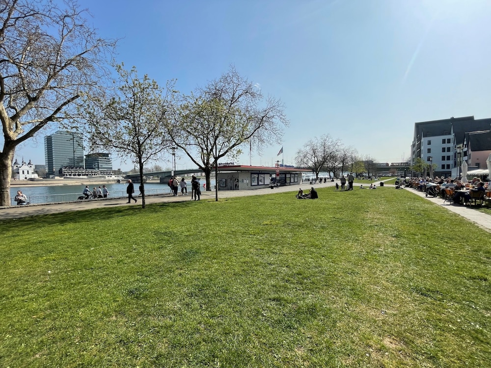 Rhein Hotel St.Martin 44/50