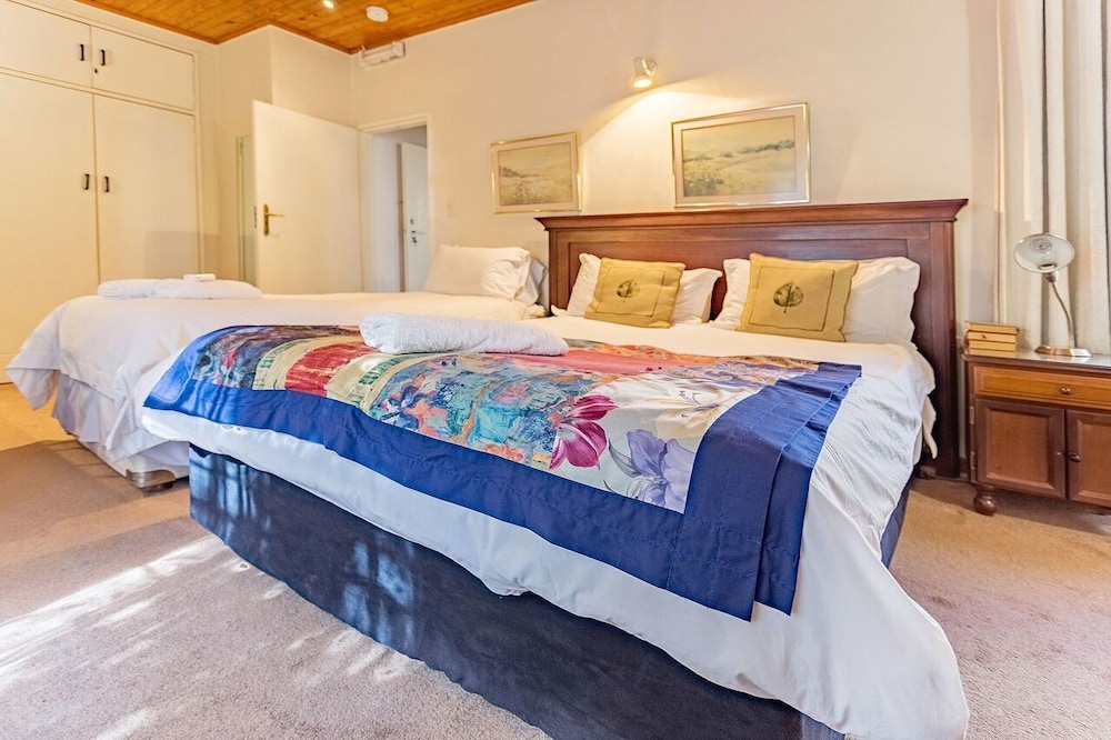 Bay Tree Guest House 4/28