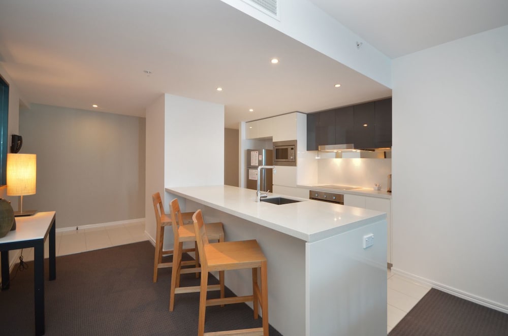 Orchid Residences - HR Surfers Paradise 62/73