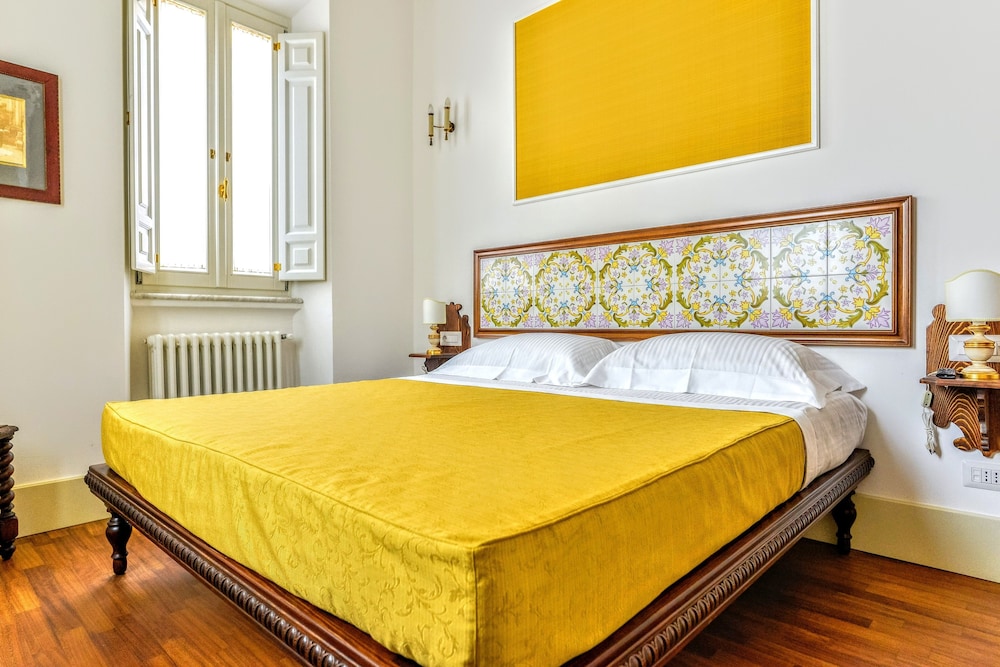 SUPERIOR, DOUBLE BED