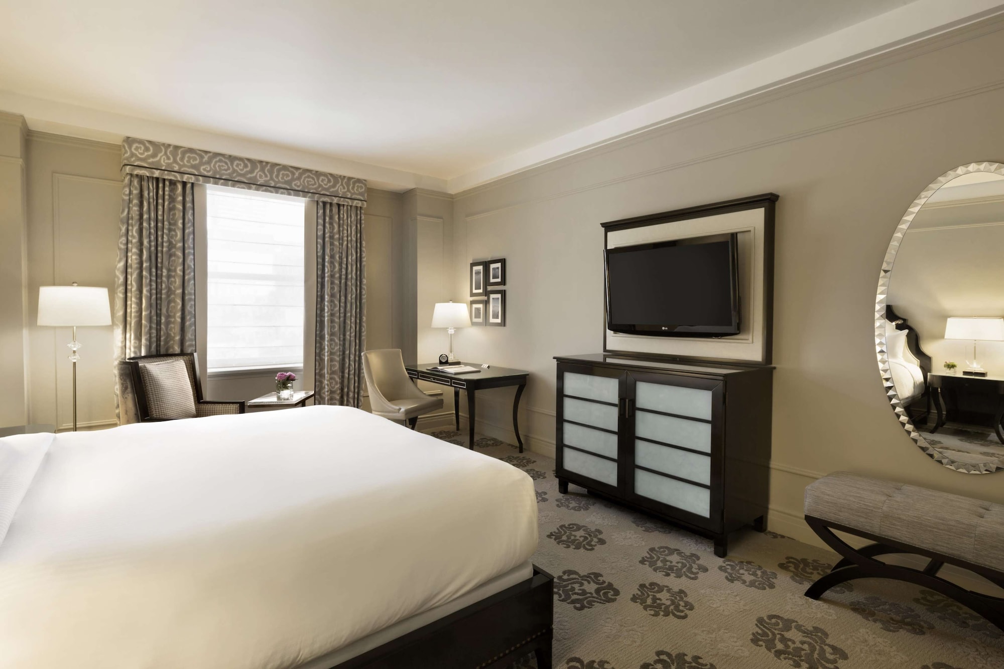 GALLERY, FAIRMONT, KING BED