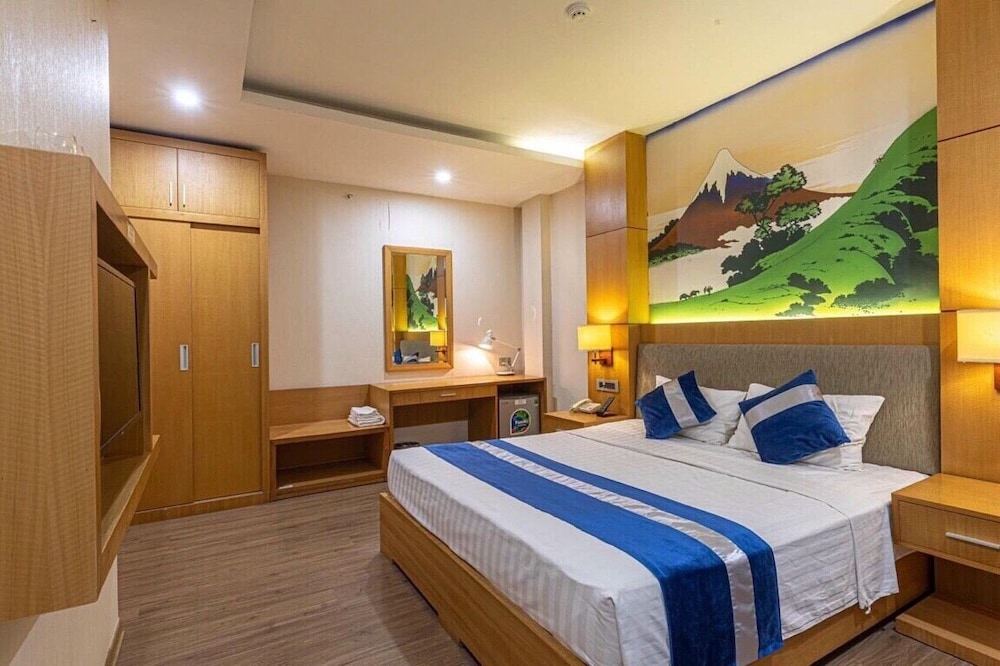 LUXURY, DOUBLE BED
