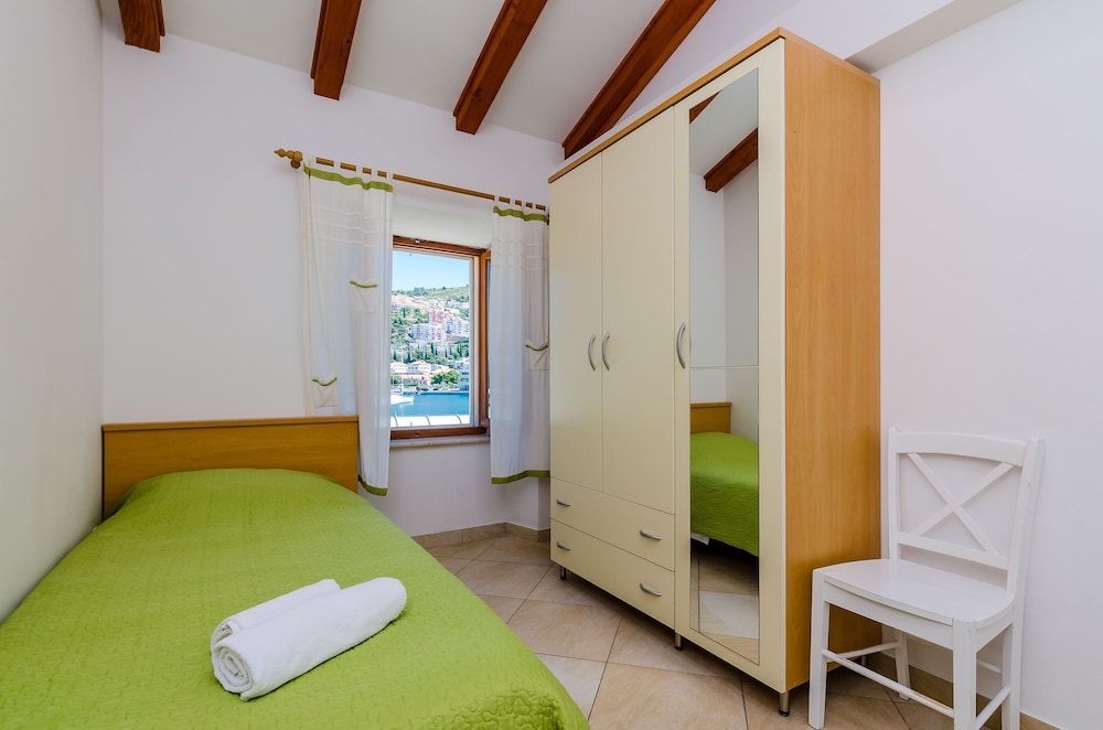 ORKA APARTMENTS 22/75