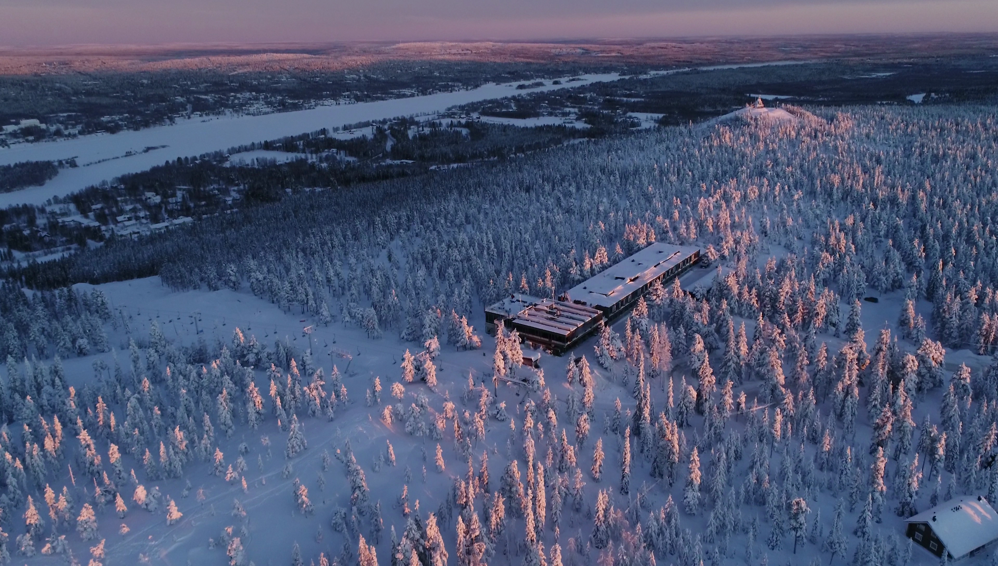 Lapland Hotels Sky Ounasvaara 39/41