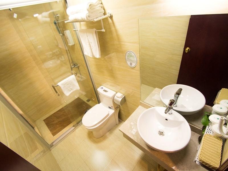 GreenTree Inn Shanghai World Expo Site Yangsi Metro Station Shell Hotel 16/16