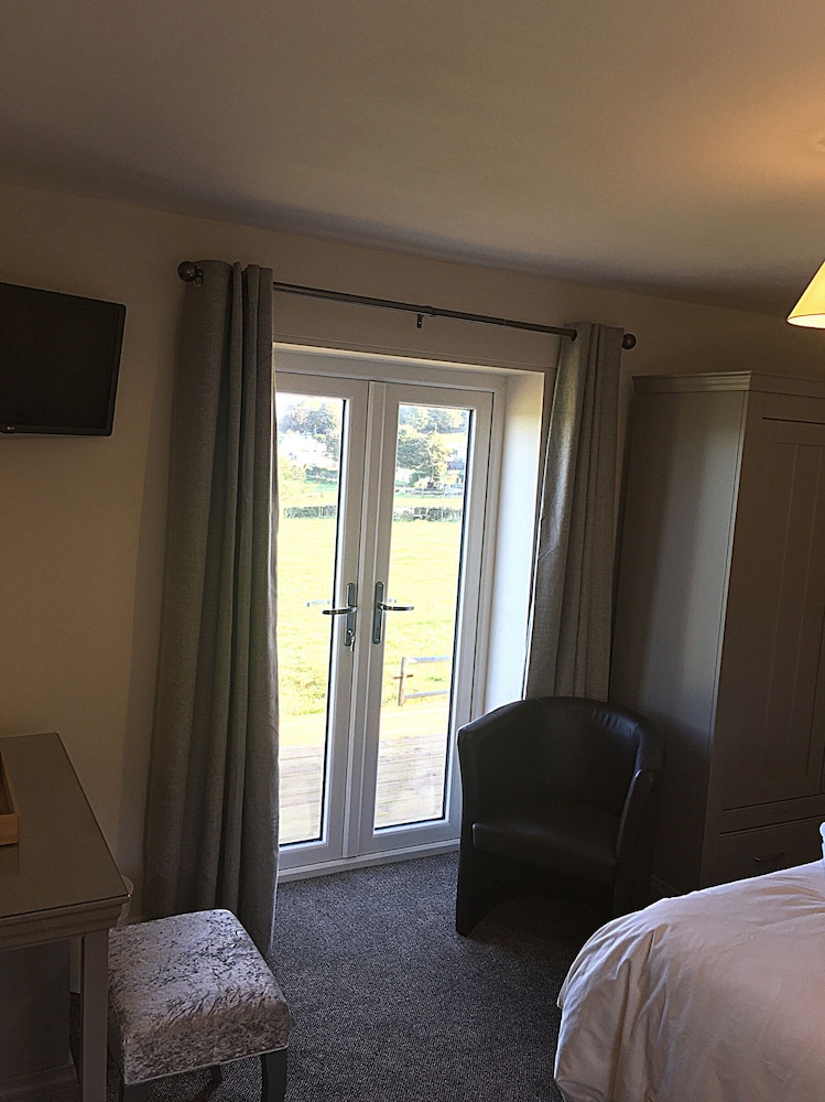 Chevin End Guest House 13/50