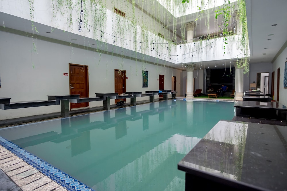 Super OYO Capital O 293 Mutiara Hijau Suites Syariah 36/45