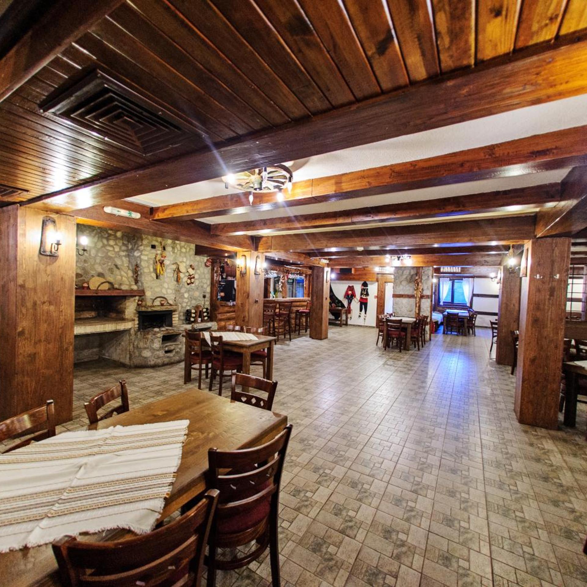 Dumanov Hotel 52/67