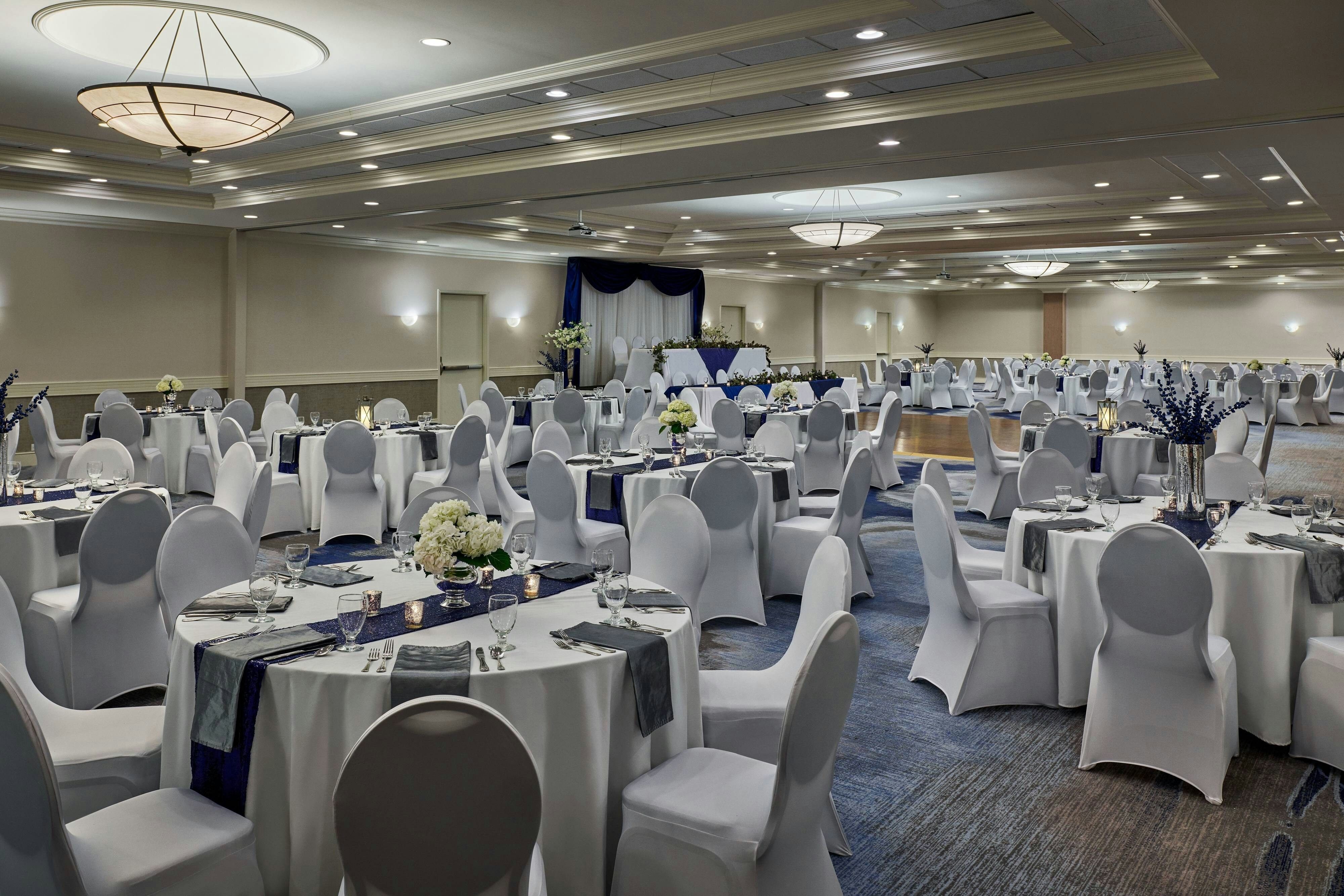 Delta Hotels Muskegon Convention Center 20/23