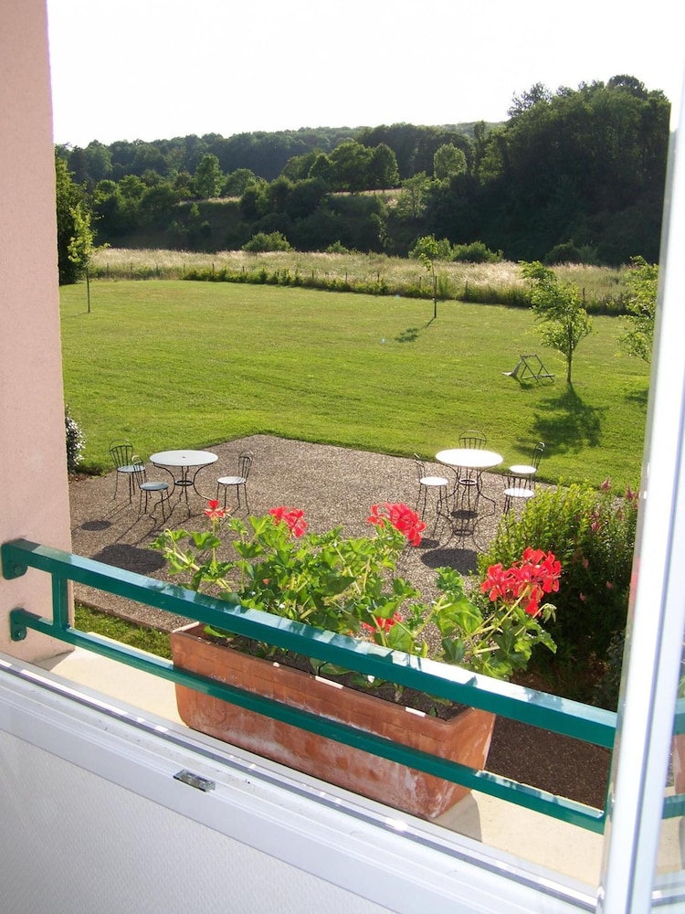 Brit Hotel Nogent Le Rotrou Hotel Du Perche 44/44