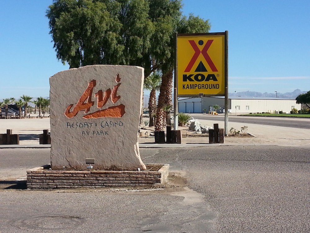 Avi Resort Casino 25/50