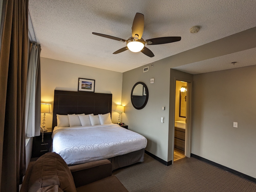 King Edward Hotel 18/55