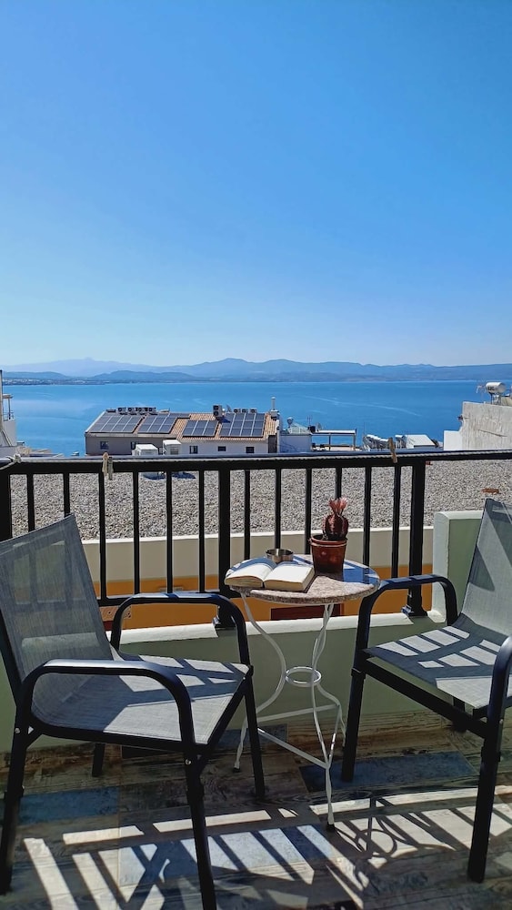 Avra Hotel 42/44