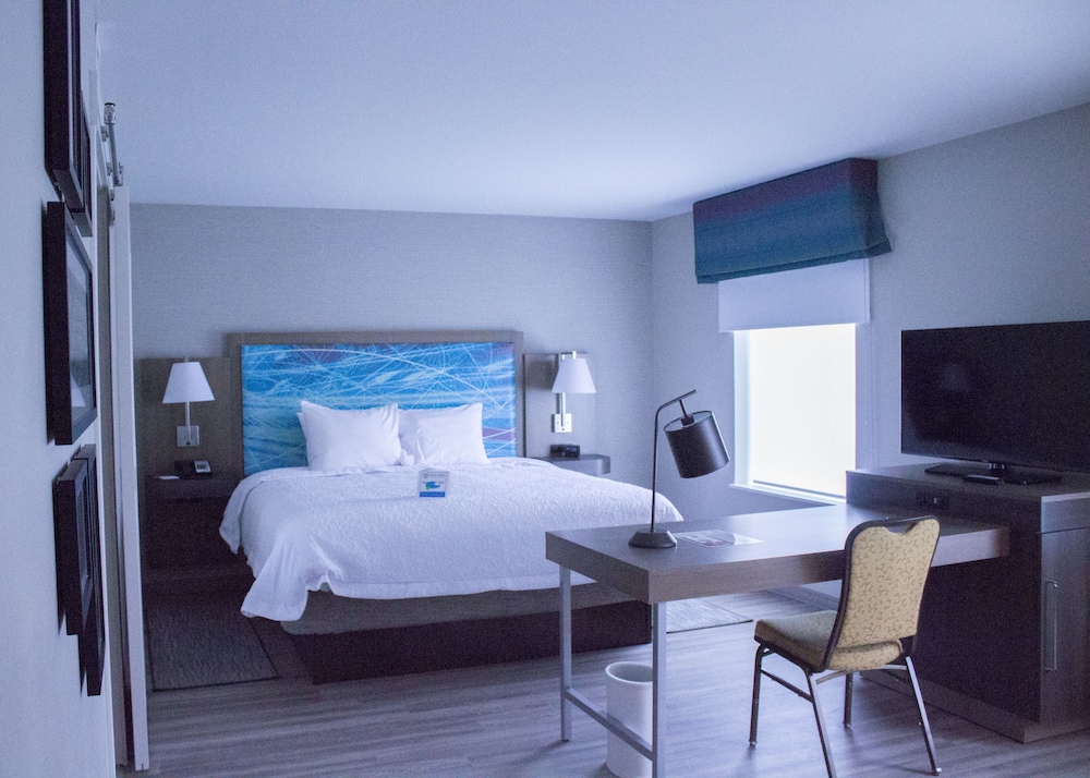 Hampton Inn and Suites Cranberry Pittsburgh 22/42