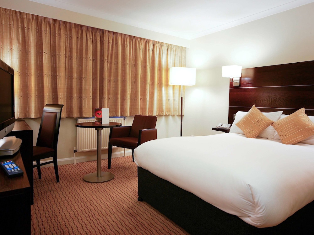 Mercure Norwich 12/49