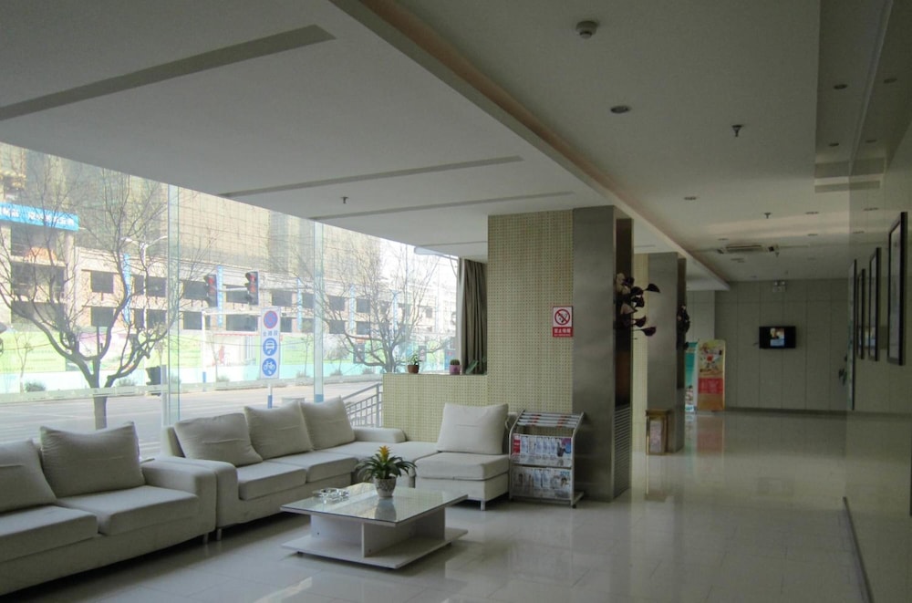 Jinjiang Inn Huainan Train Station 36/50
