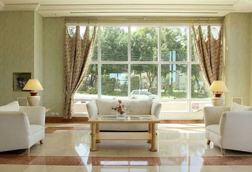 Lucania Palazzo Hotel 46/55