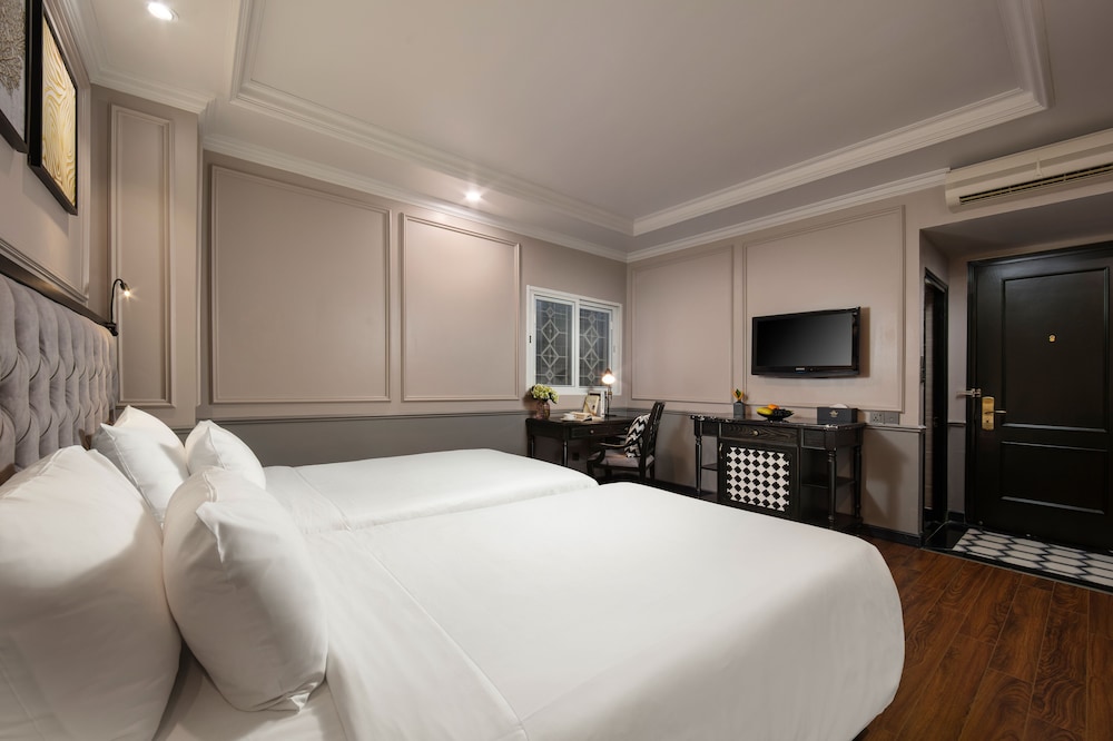Hanoi Imperial Hotel 27/74