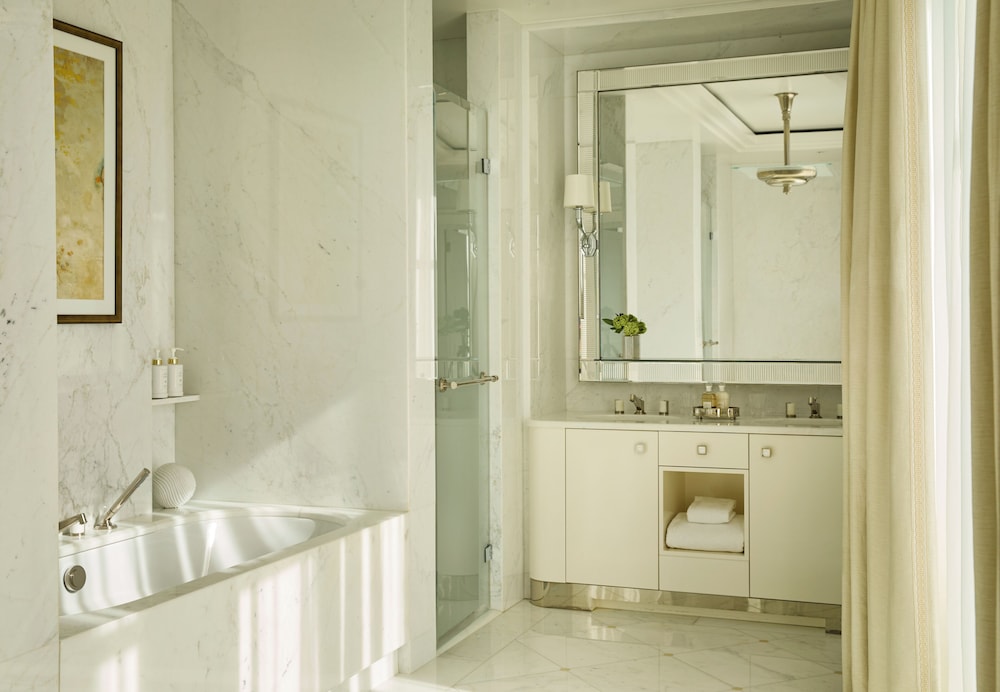 BELLEVUE, SUITE