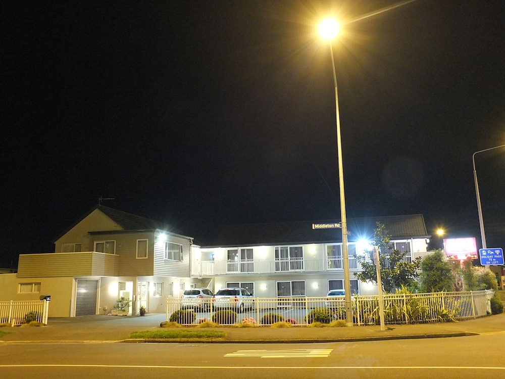 101 Stars Motel 4/40
