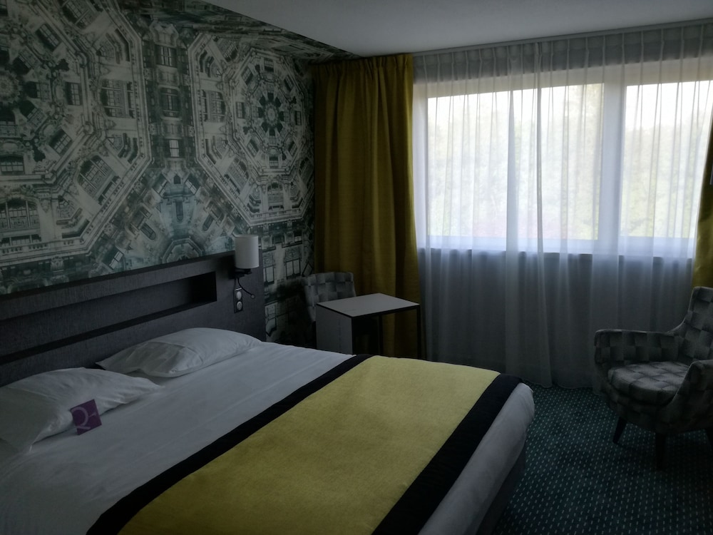 Mercure Paris Roissy Charles De Gaulle 26/74