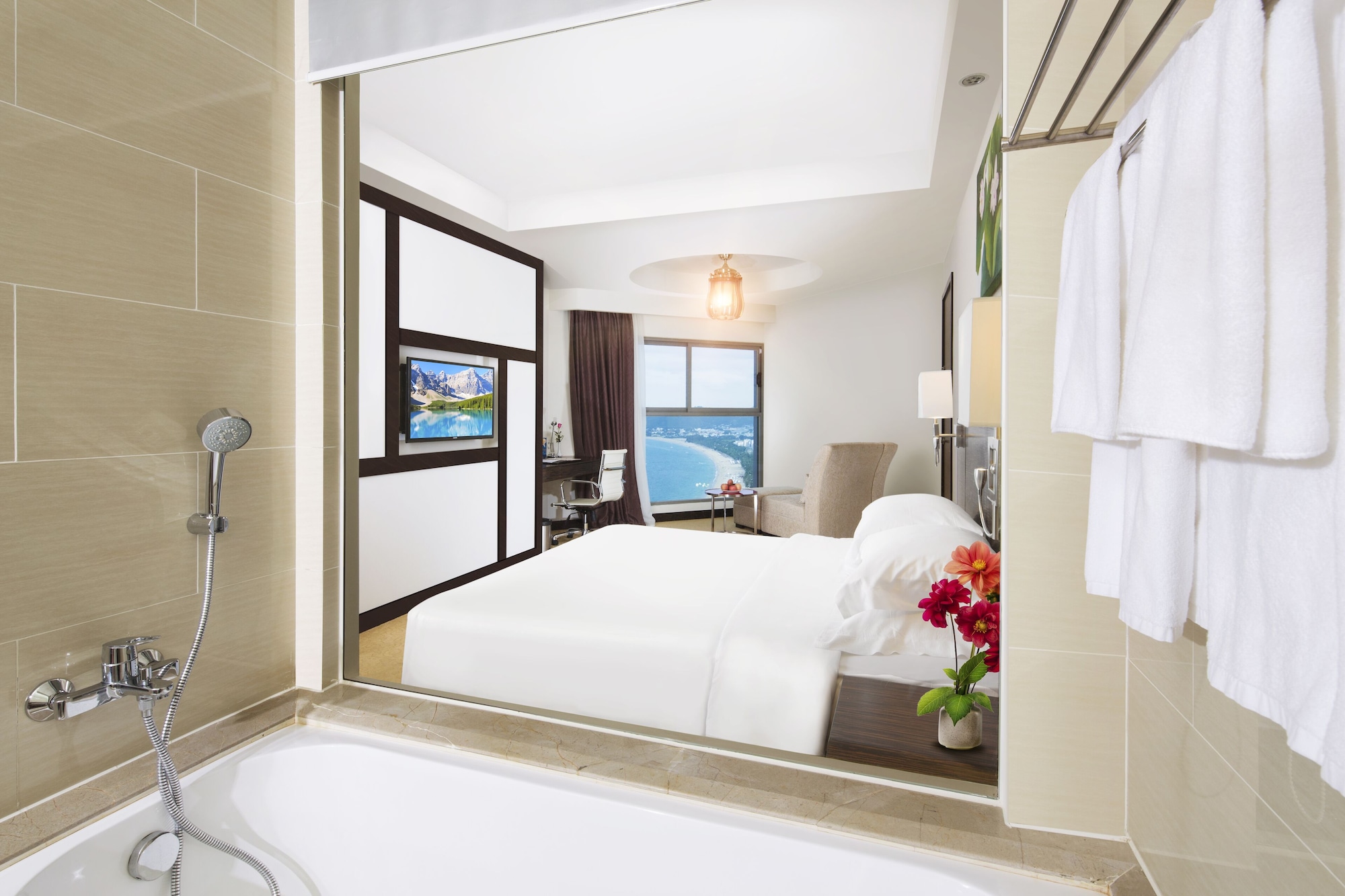 جناح جونيور بسرير كوين، Havana Nha Trang Hotel 5/6