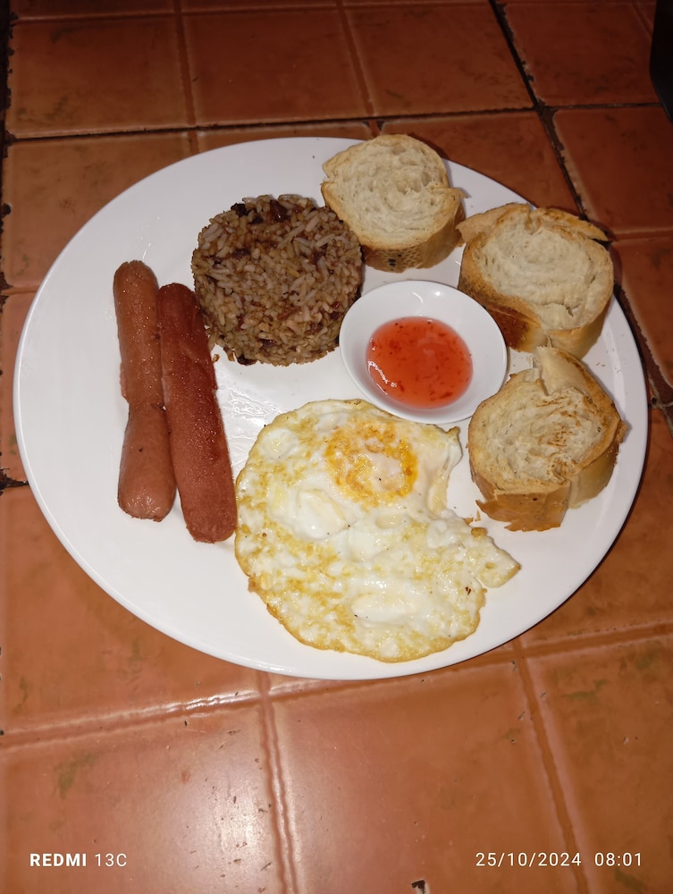 Miss Junies Lodge 33/44