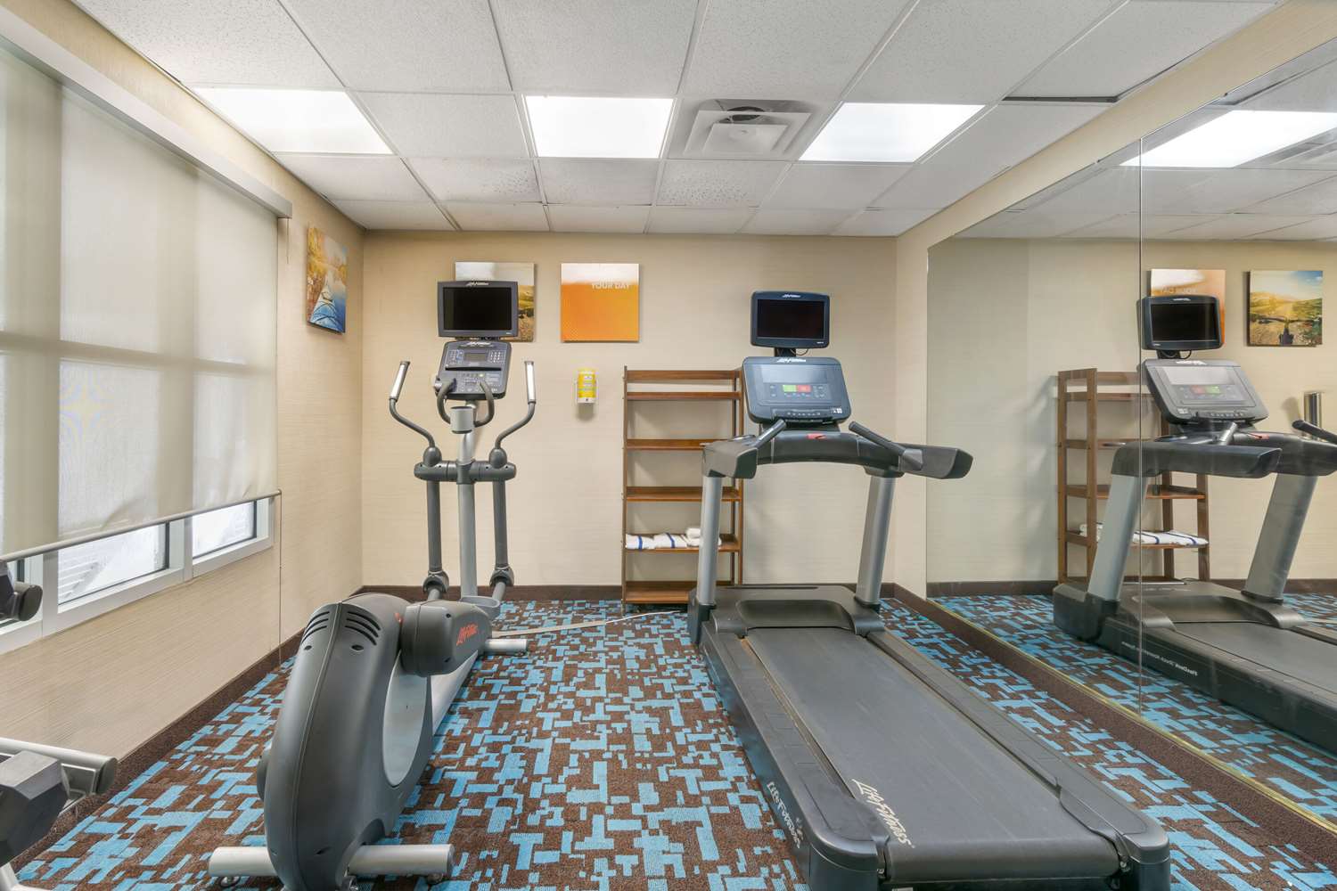 Comfort Inn & Suites Berea, KY 17/40