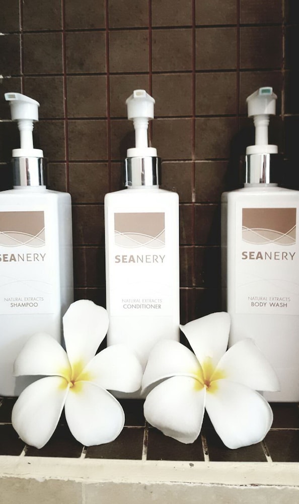 SEAnery Beach Resort 30/66