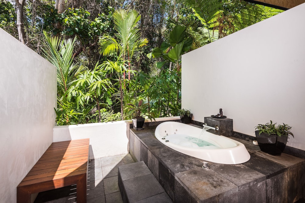 Nirayama Villas And Spa 49/50