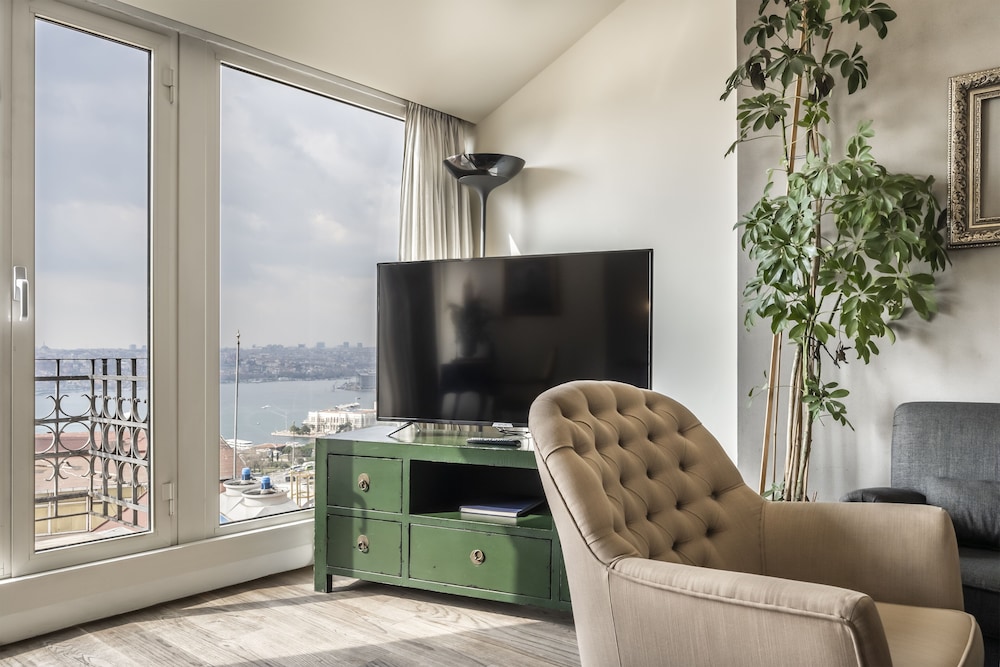 Ansen Suites 27/50