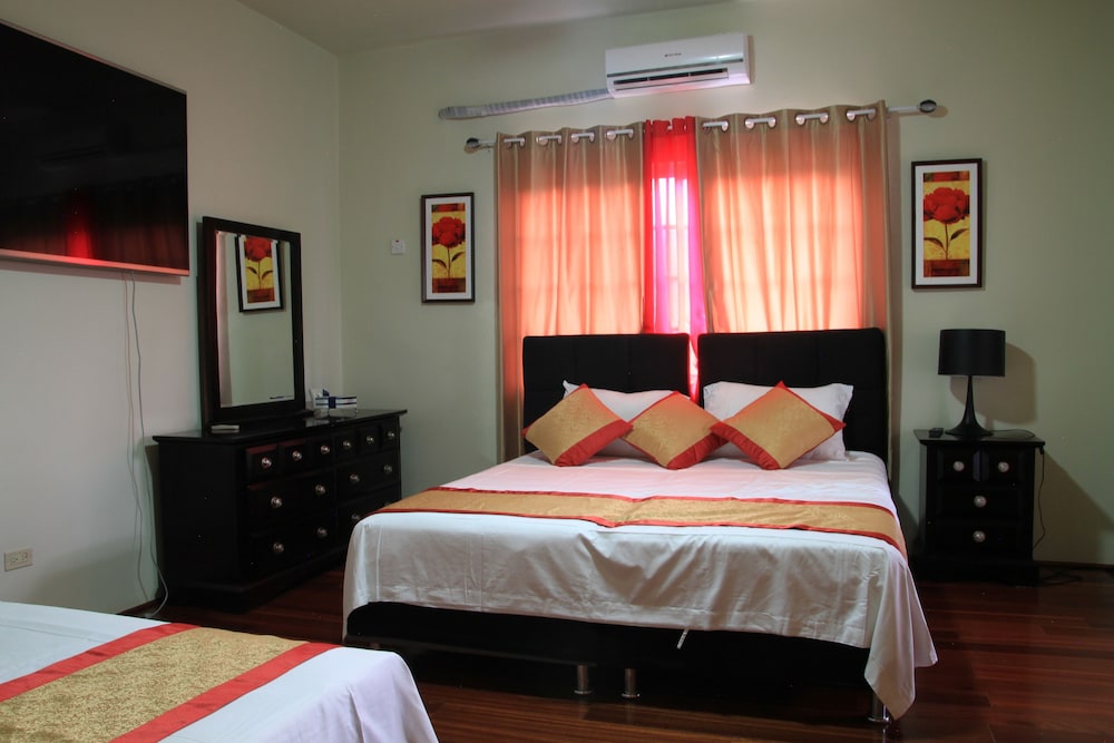 Negril Sky Blue Resorts 15/50