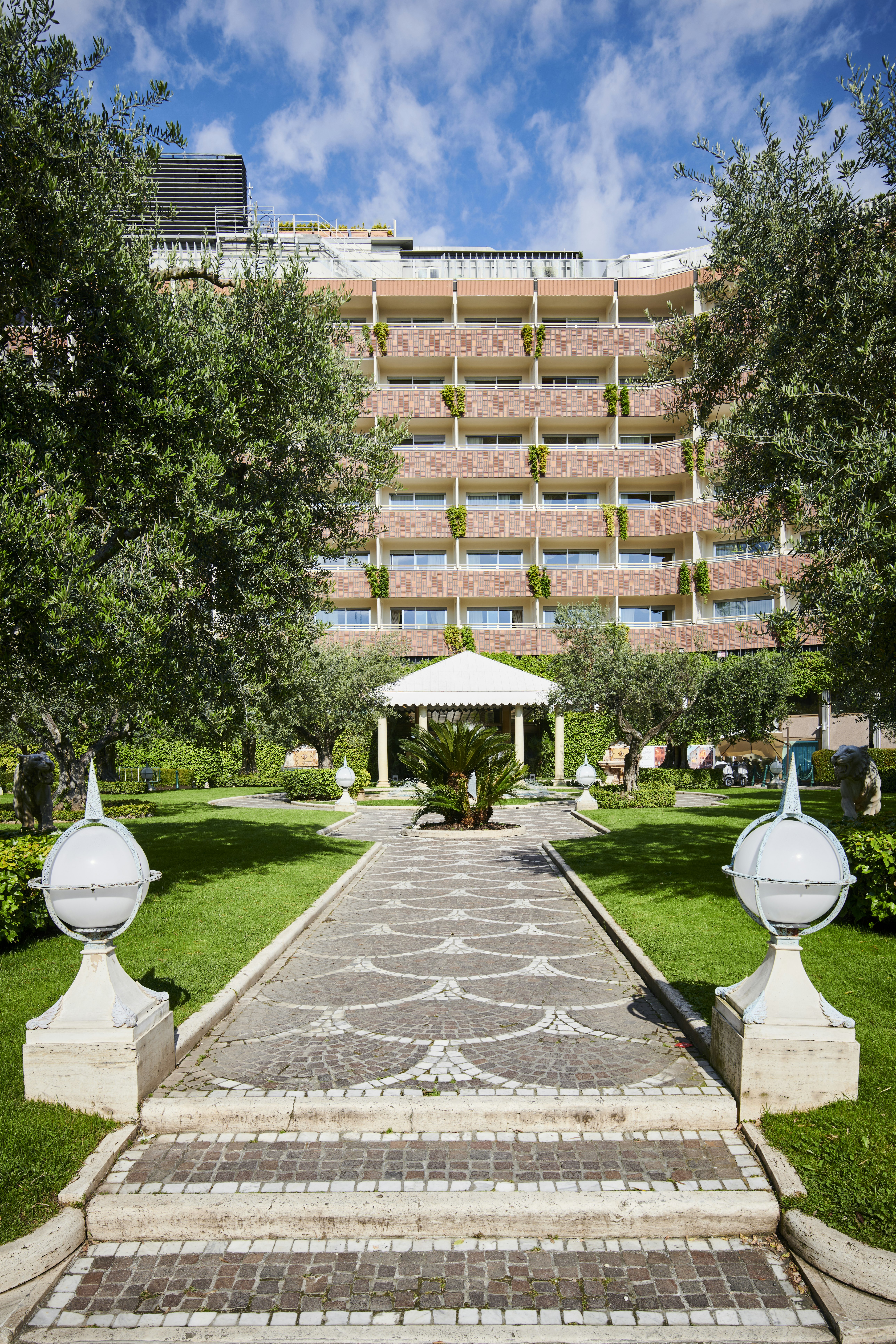 Rome Cavalieri Waldorf Astoria Hotels And Resorts 93/95