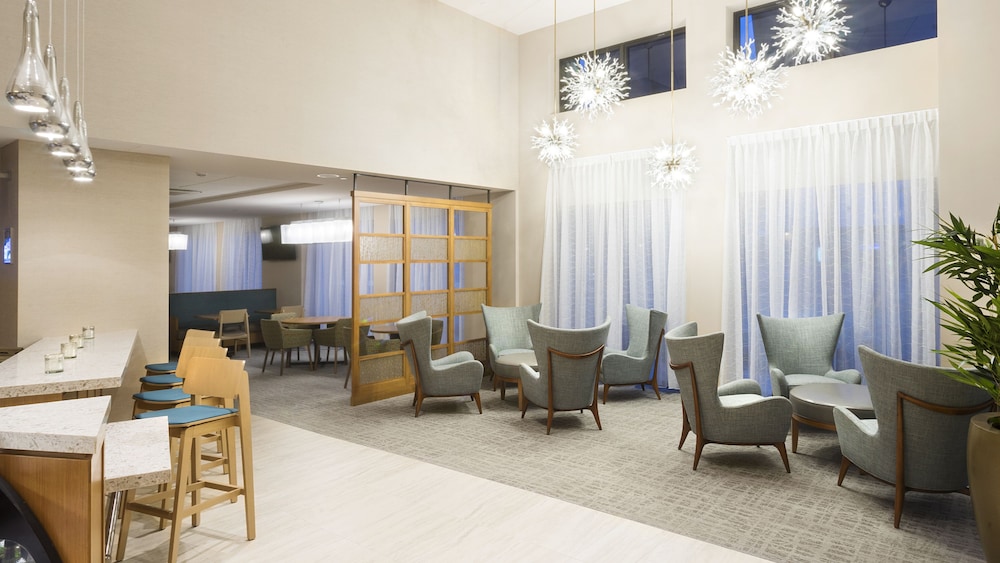 Hyatt Place Boca Raton Downtown 30/62