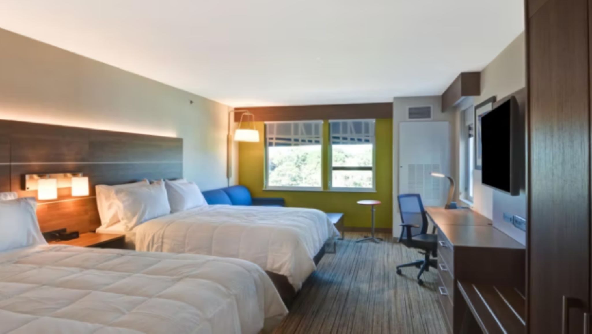 Room, 2 Queen Beds, Extra Floor Space, Sofa