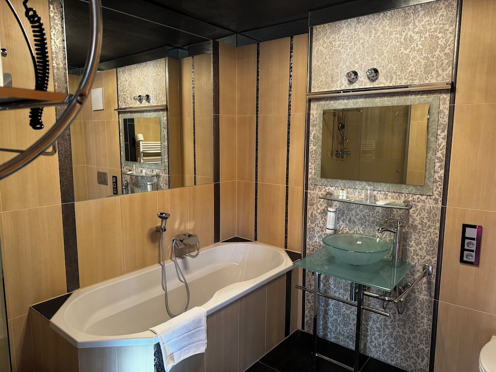Arthotel Ana Aura 57/60