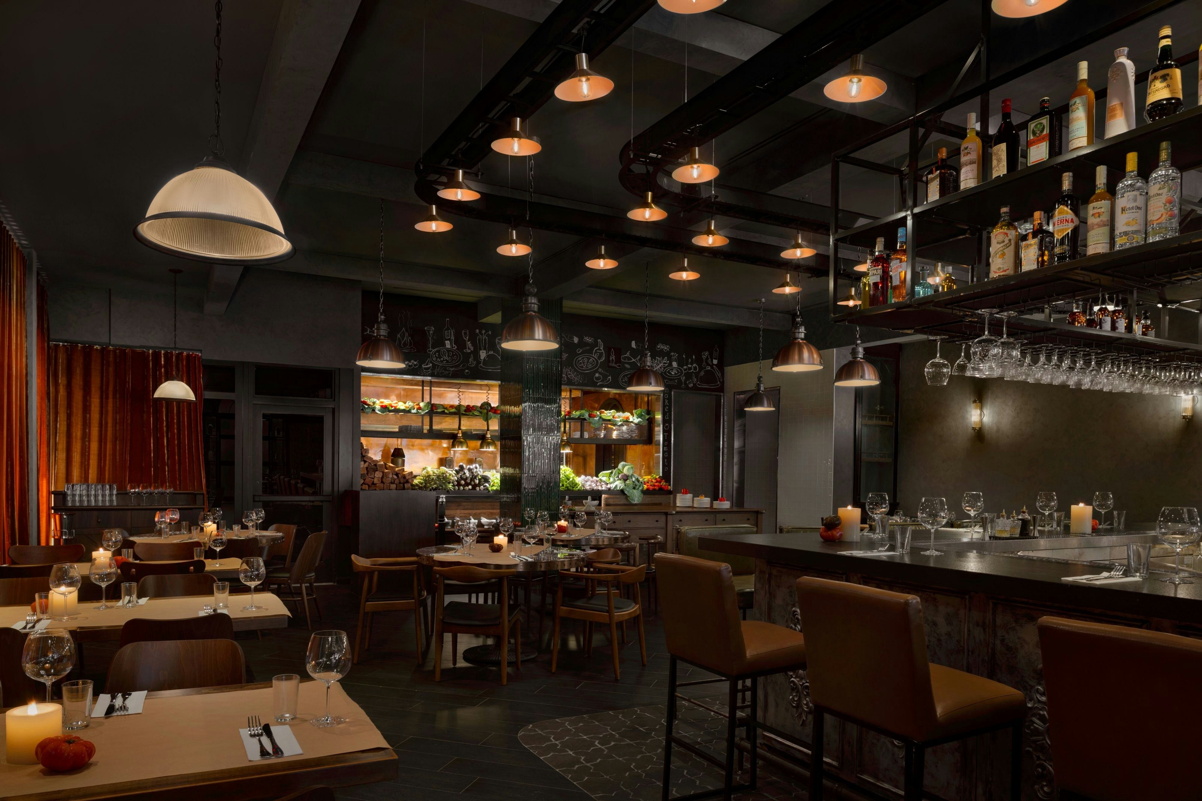 Moxy Miami South Beach 18/40