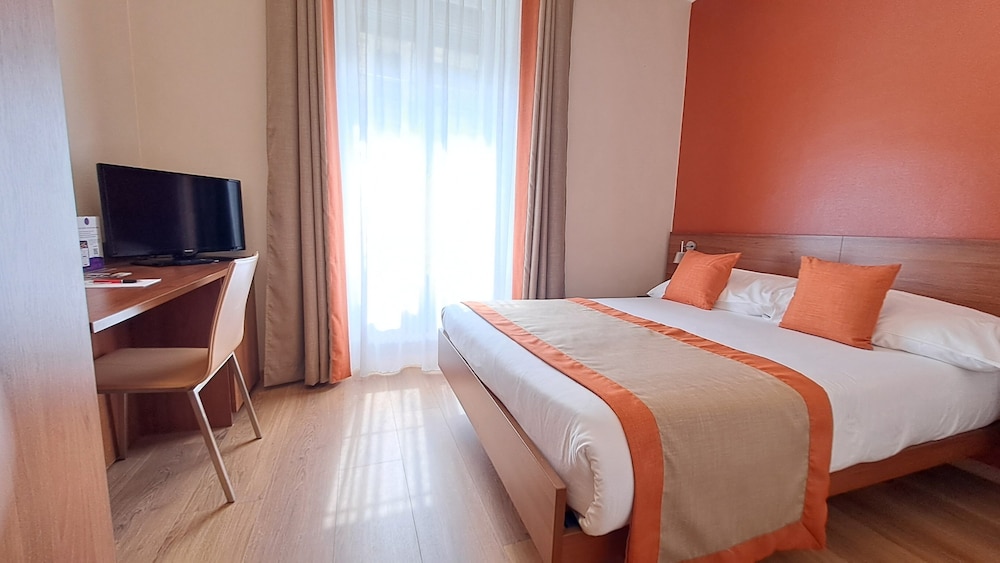 ECONOMY, DOUBLE BED