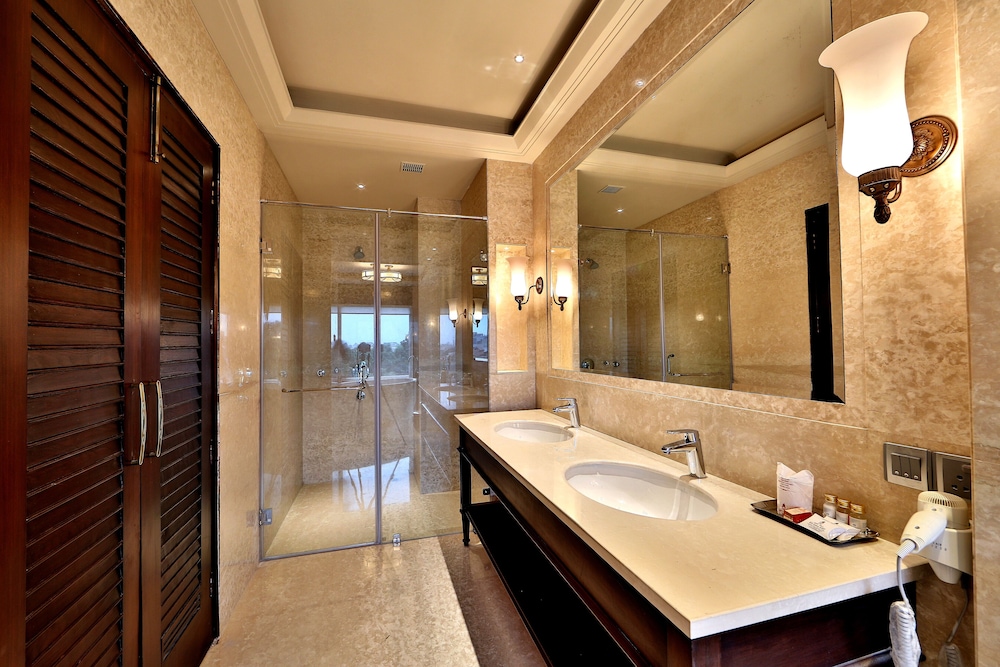 Maharaja Regency 27/27