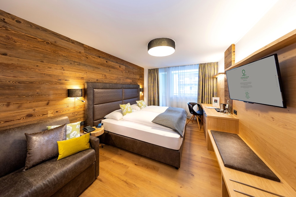Hotel Grüner Baum 6/29
